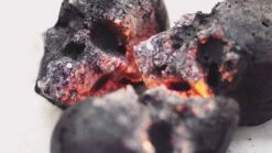 Skulls Doodskop Briketten 15 Stuks -Petromax || Napoleon || Big Green Egg Verkoop skulls doodskop briketten 15 stuks 3