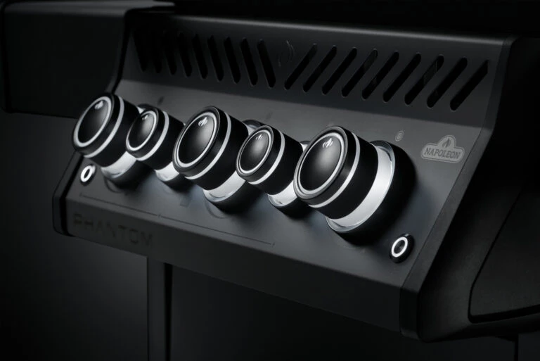 Petromax || Napoleon || Big Green Egg Verkoop -Petromax || Napoleon || Big Green Egg Verkoop napoleon phantom roque 425 risb met sizzle zone en 4 768x513 1